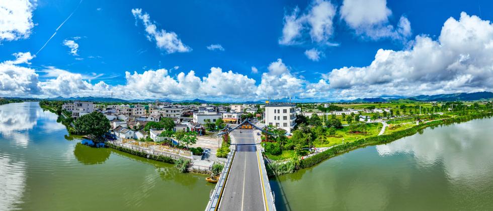 图为海丰县联安镇，海丰县被列入广东省首批15个以县城为重要载体的新型城镇化试点名单。（受访者供图）