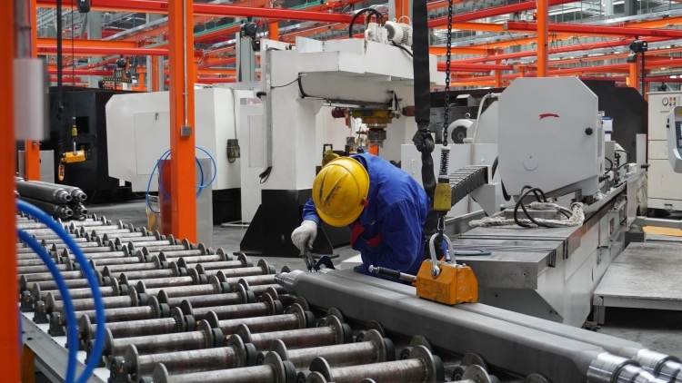 广东发布前11月经济数据，规上工业增加值同比增长3.2%