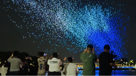 The drone light show in Shenzhen impresses Elon Musk again!