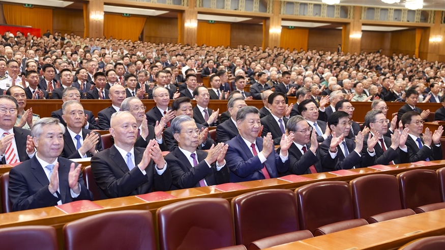 Realizado concerto marcando 75º aniversário de fundação da República Popular da China