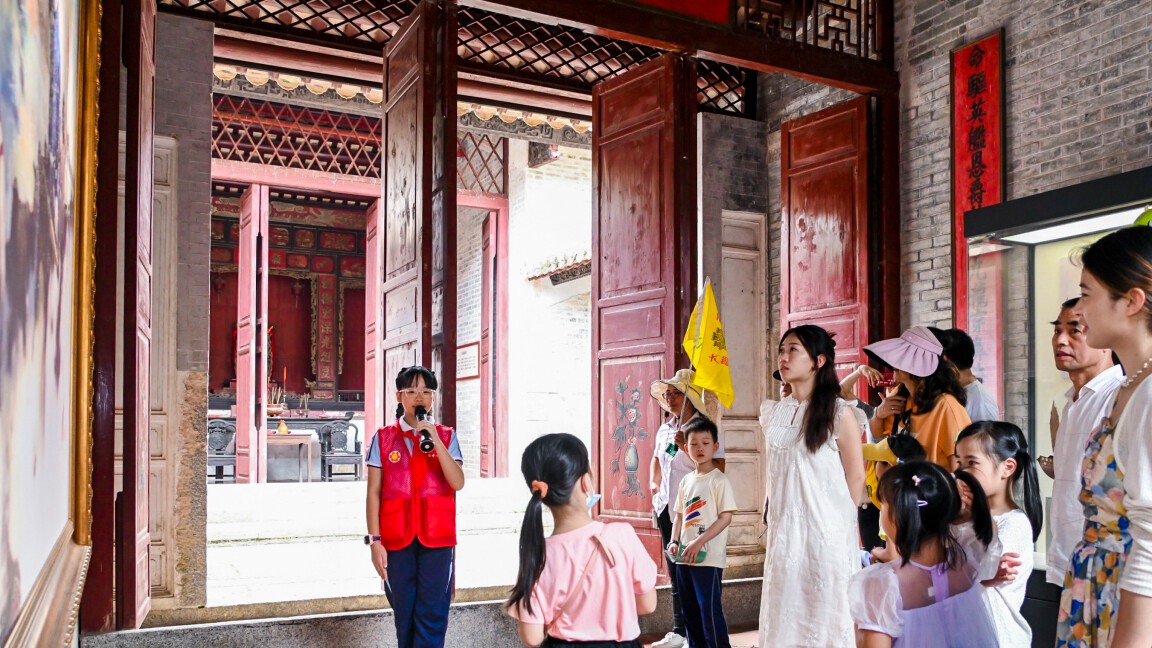 Shenzhen scraps reservation system for scenic spots, cultural venues