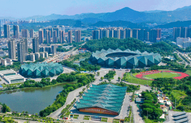  龙岗区：大运中心