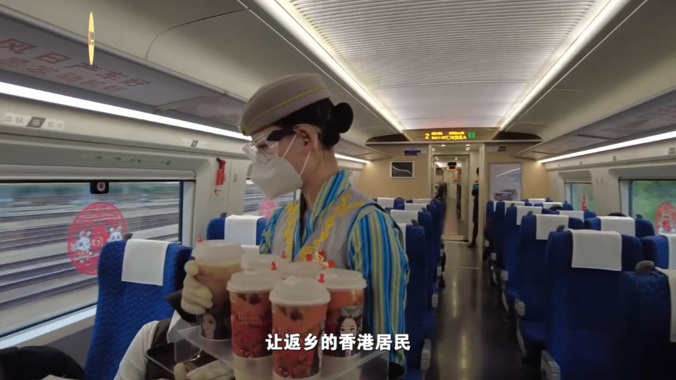 直击香港高铁复通｜记者Vlog：沉浸式体验西九龙至广州东首班车“被惊艳到”