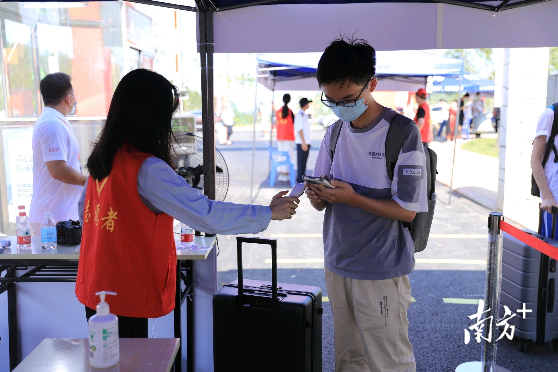 广工揭阳校区首批新生报到！“坐山、拥水、向海”的校区长啥样？_南方网