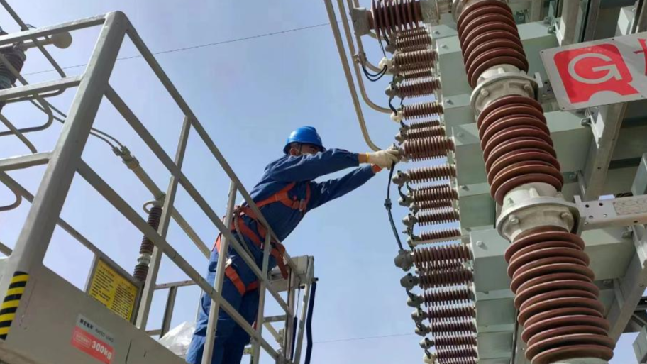 “电力天路”完成年检 累计输电量突破150亿千瓦时 “电力天路”完成年检 累计输电量突破150亿千瓦时