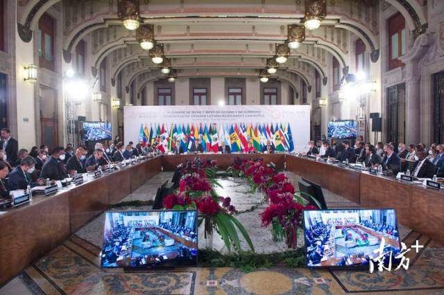 今年9月18日，第六届拉美和加勒比国家共同体首脑会议在墨西哥城举行。