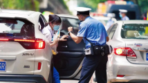 全面排查考场周边水浸点隐患 广州交警全力护航高考 全面排查考场周边水浸点隐患 广州交警全力护航高考