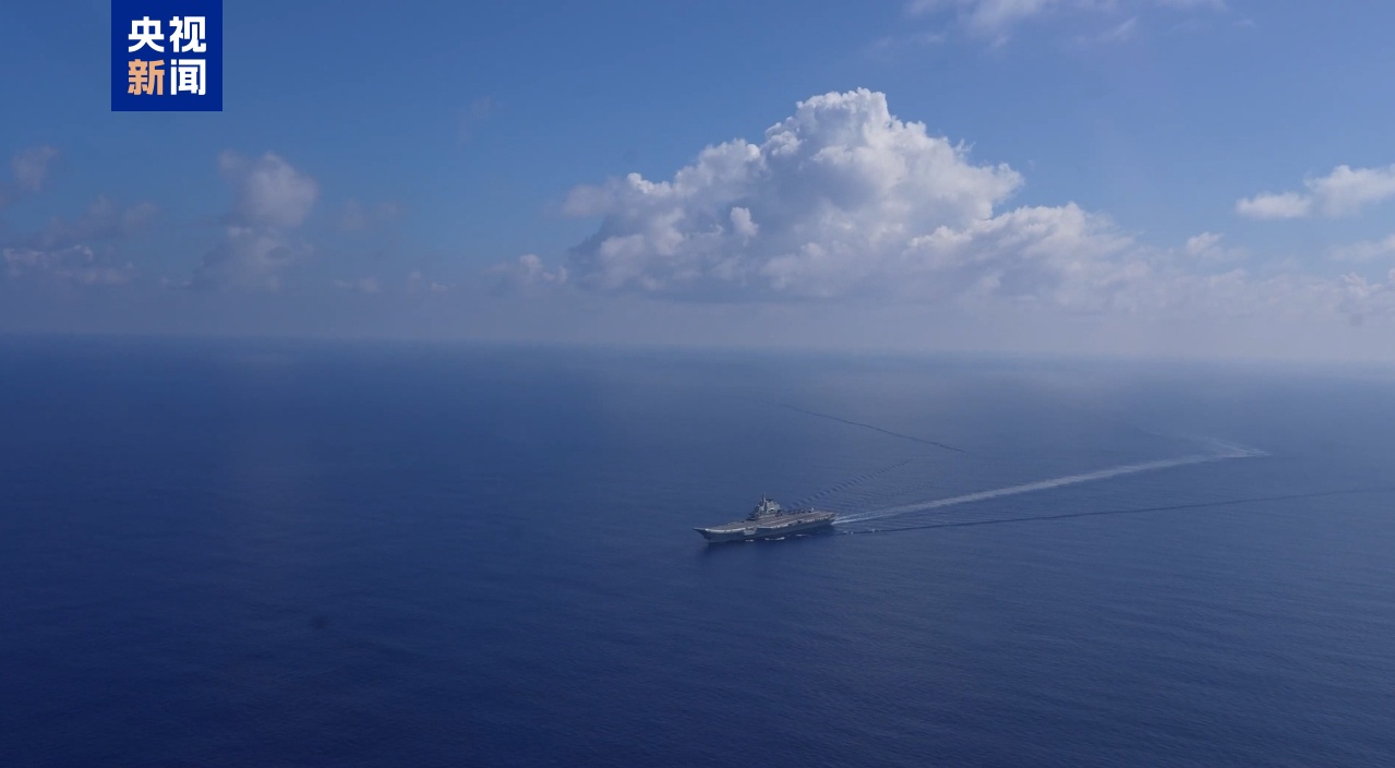 海军辽宁舰、山东舰航母编队完成实战化训练任务