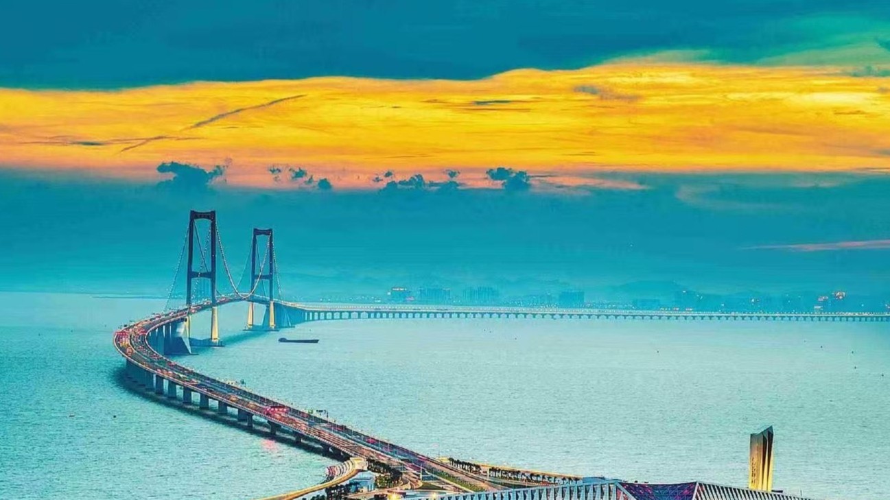 受台风影响 深中通道全线临时封闭