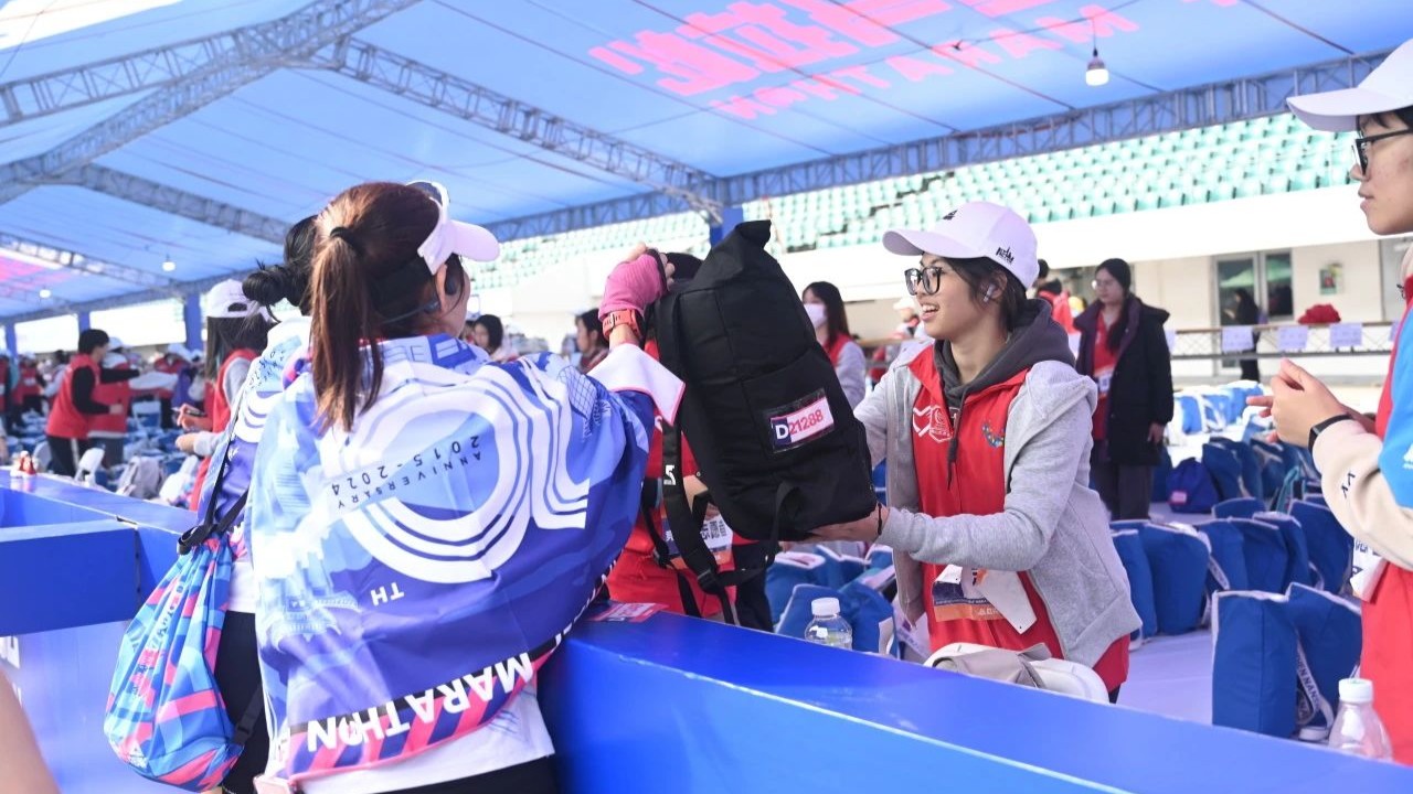 Shenzhen University students energize the 'City of Volunteers'