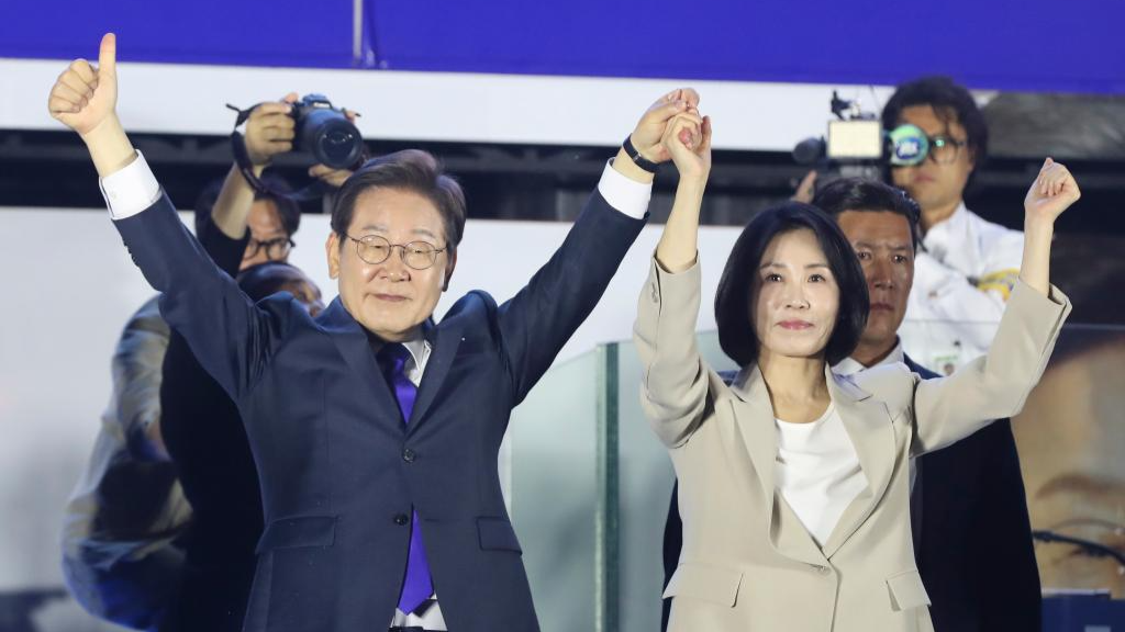 Lee Jae-myung sworn in as S. Korea's new president