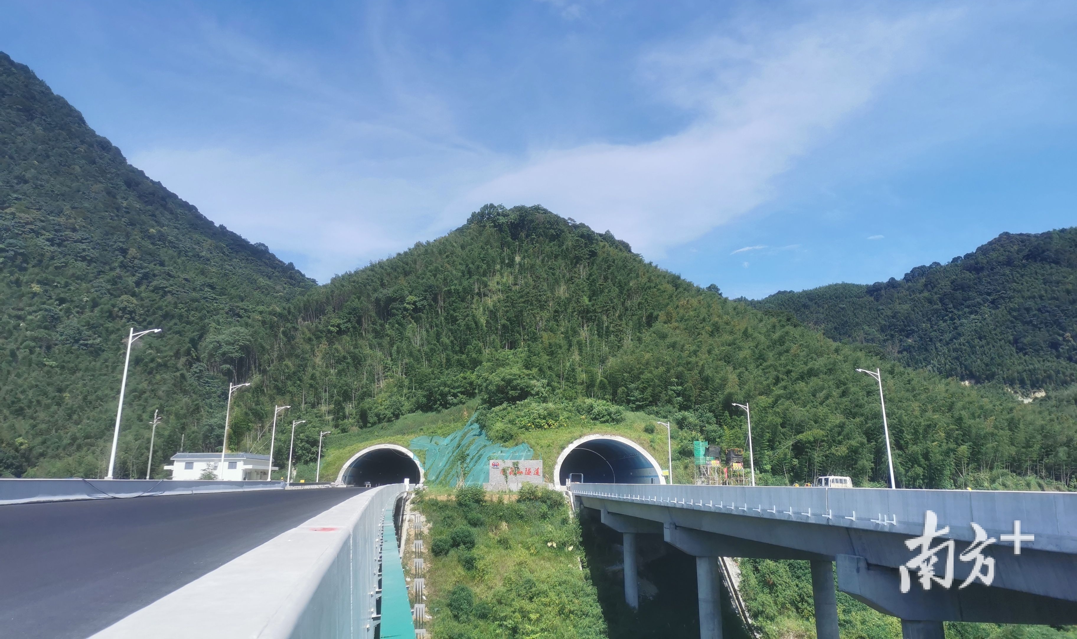 惠清高速南昆山隧道。