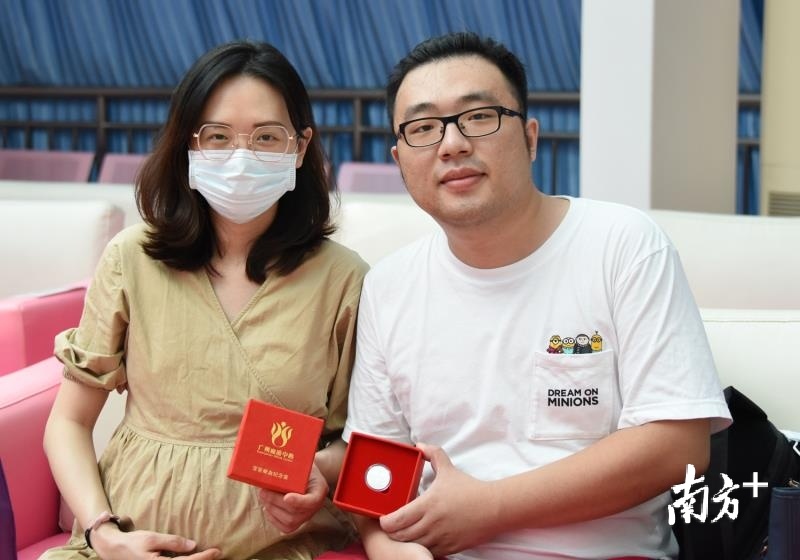 7月11日上午,“宝爸献血计划”启动仪式在广州市妇女儿童医疗中心举行