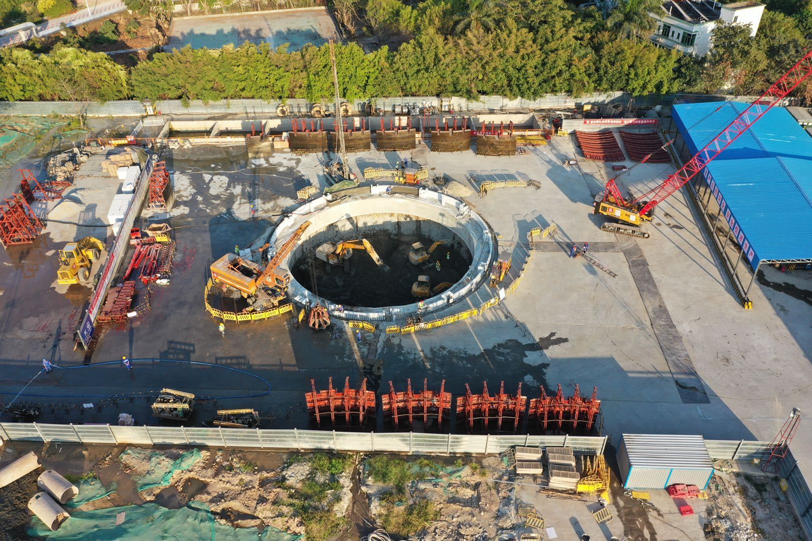 2019年11月28日珠三角水资源配置工程B3标+GS05#号工作井浇注中。