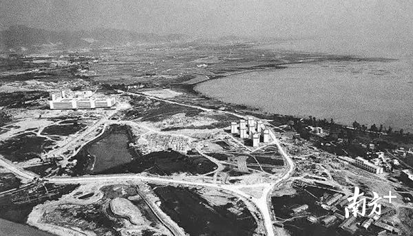 1984年,深圳大学初建时全景 1984年,深圳大学初建时全景