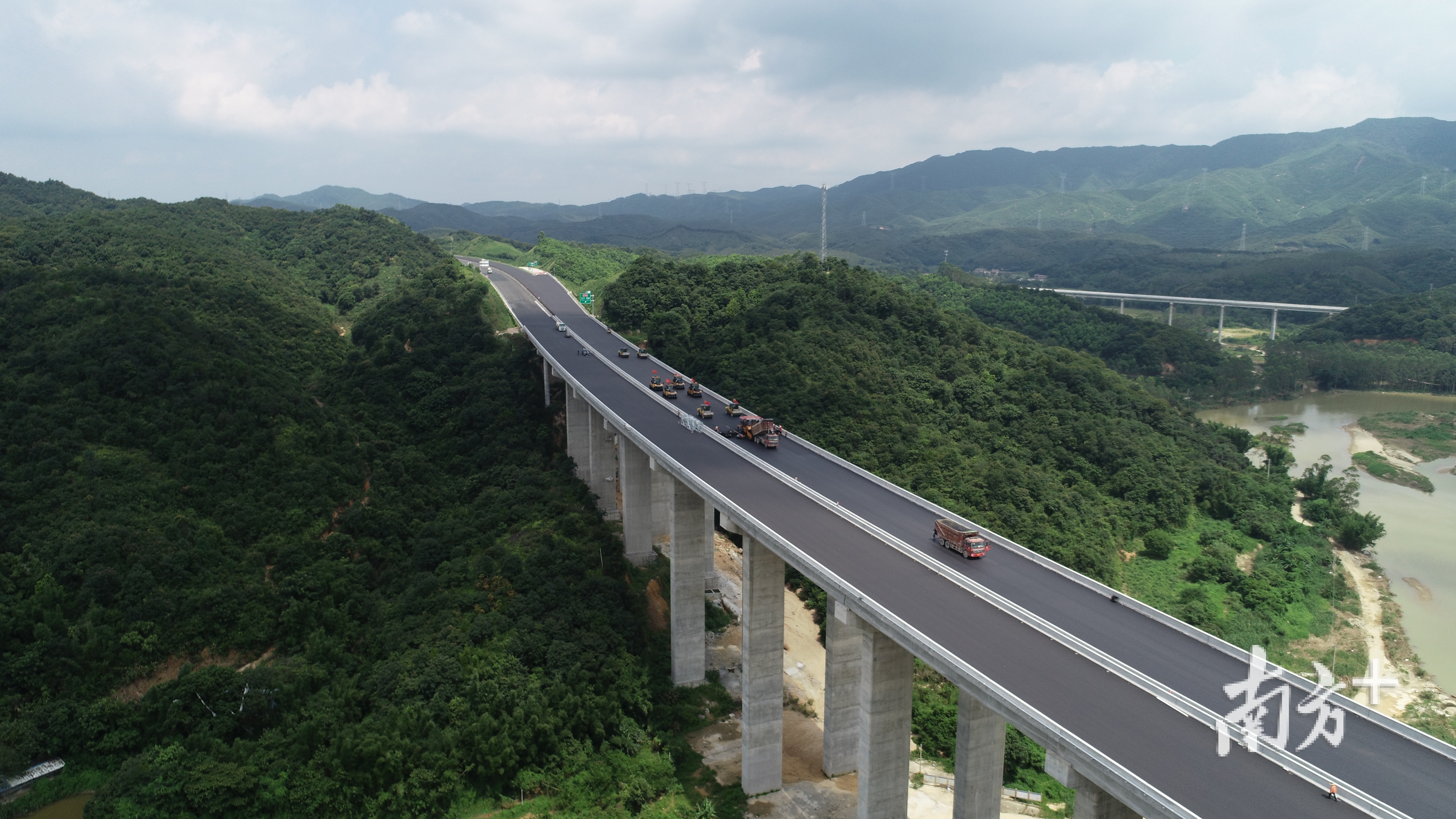 惠清高速广州段。