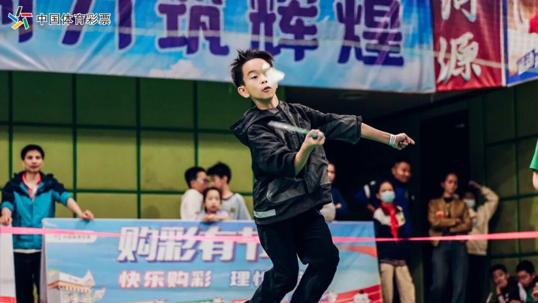 “羽”乐共享，活力校园！河源体彩助力师生羽毛球联赛