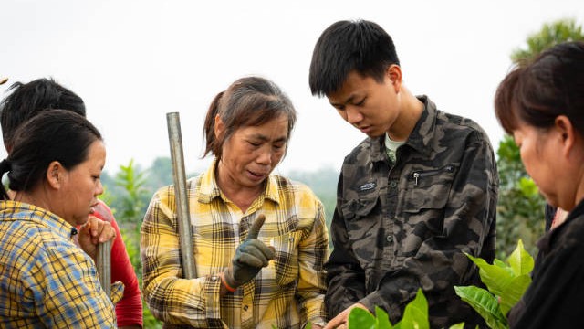 全国人大代表廖志略：让“土特产”变“致富果”，为乡村振兴发声
