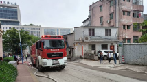 广州海珠一厂房突发火灾，目击者：现场曾听到巨响