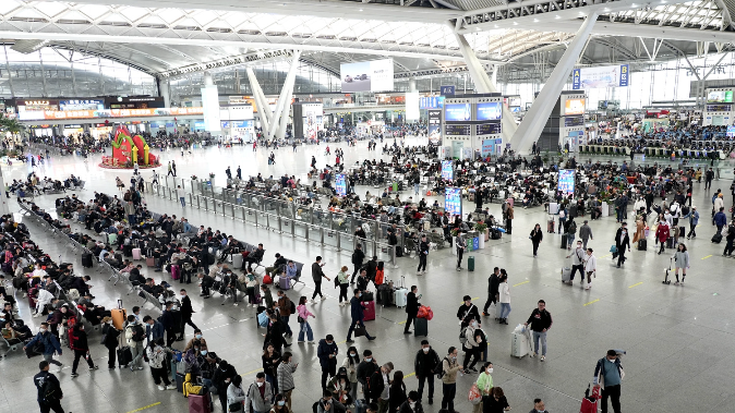 清明节前铁路客流井喷！广铁连续三天发送旅客超180万人次