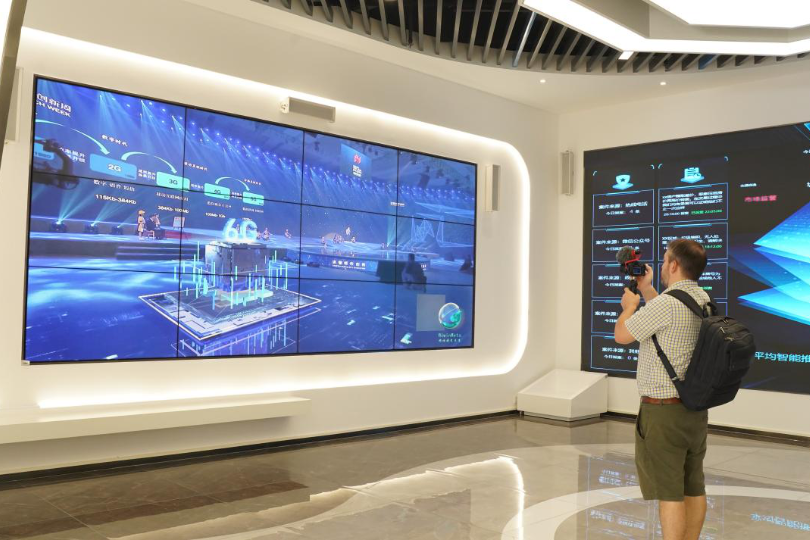 AI, TCM, urban life and more discovered in Zhuhai's Hengqin