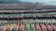 台风“马鞍”迫近 阳江闸坡渔港千帆回港避风雨 台风“马鞍”迫近 阳江闸坡渔港千帆回港避风雨