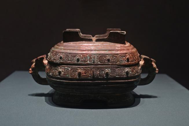 “虢季”盨（盛食器）西周 河南三门峡虢国墓地M2001出土 河南博物院藏