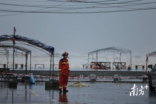 南方+ 吴明 拍摄