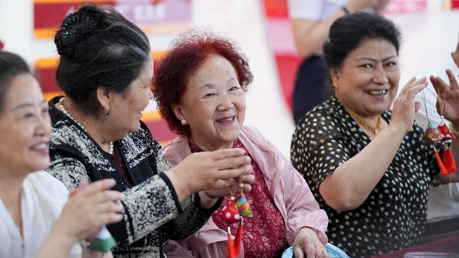 Xi Story: All ethnic groups closely bound like seeds of a pomegranate