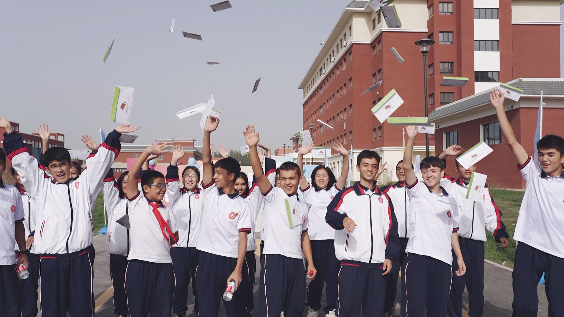 30万+书信，在喀什和广东间传递情谊