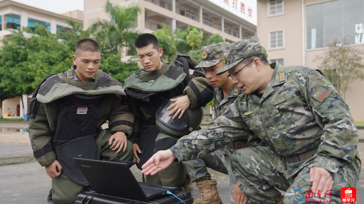 排爆专家汪海泉无声战场的战斗者