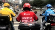 打破“速度迷信”,外卖行业从效率优先迈向公平与品质 打破“速度迷信”,外卖行业从效率优先迈向公平与品质