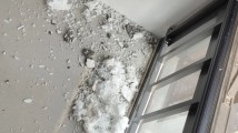 花近千万买精装房,墙里竟抠出大量泡沫?广州一楼盘回应 花近千万买精装房,墙里竟抠出大量泡沫?广州一楼盘回应
