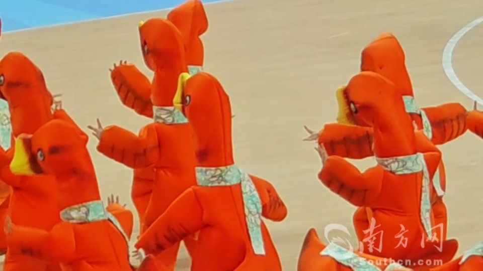 一班“东莞烧鹅”萌翻全场！网友：找小朋友跳烧鹅舞的人真是天才