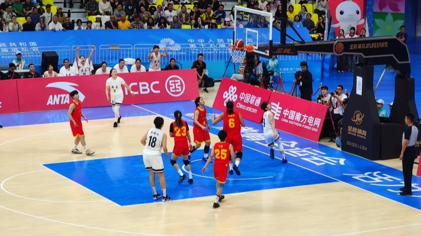 广东队加油！十五运会女篮比赛揭幕战第二场打响