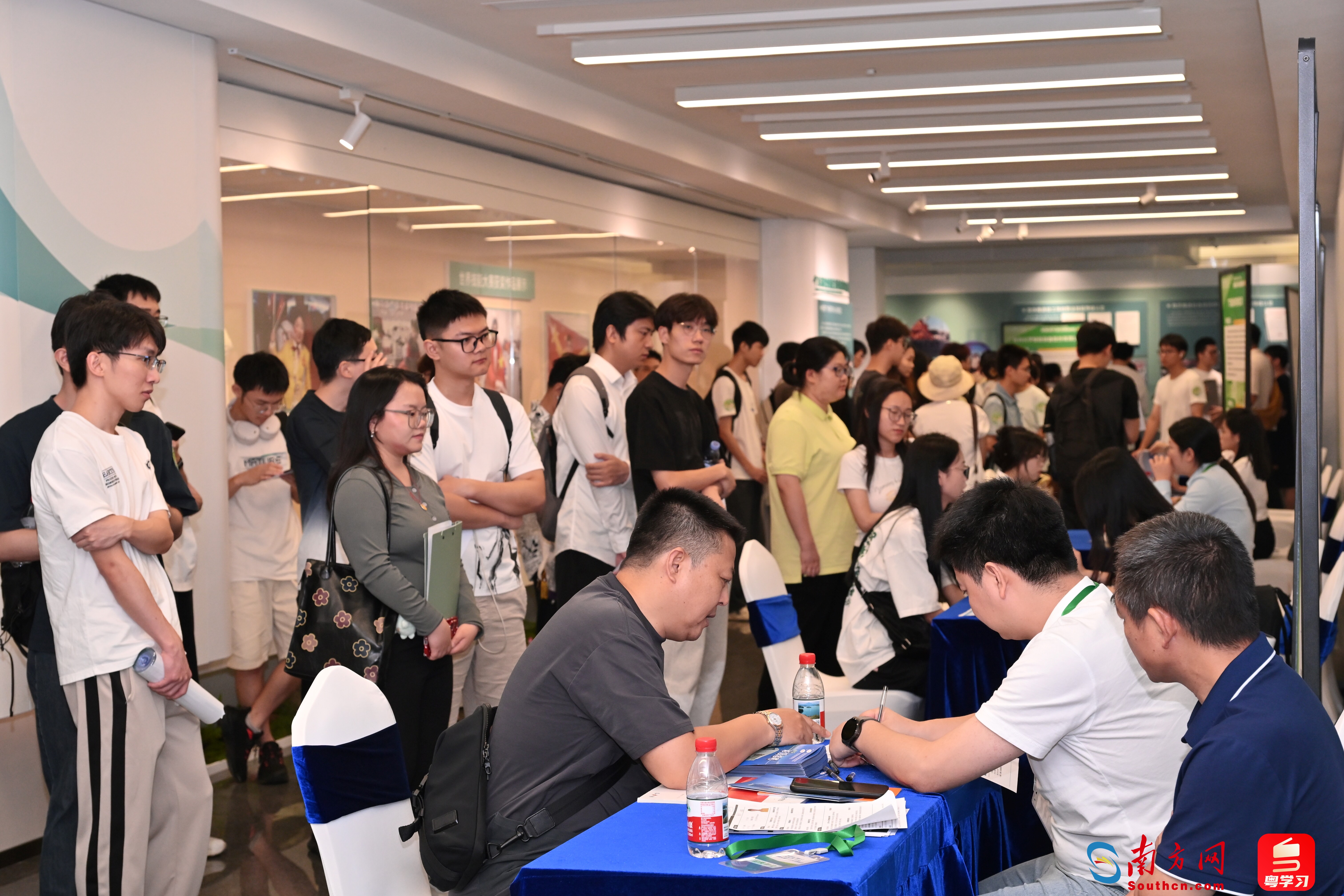 “粤聚英才 粤见未来”粤港澳大湾区青年人才对接会——新能源与前沿新材料专场现场。主办方供图