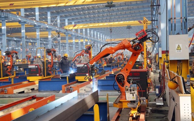 Guangdong to launch 20 CBEC+ industrial clusters by 2027, integrating manufacturing and services