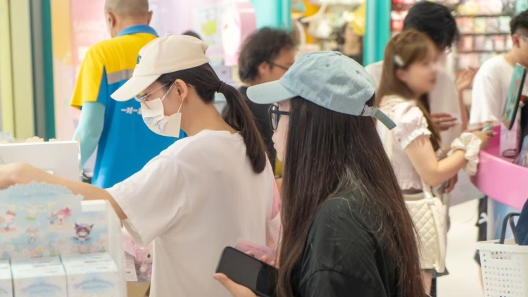 “萌”力四射！广州塔三丽鸥开业首日吸引3000客
