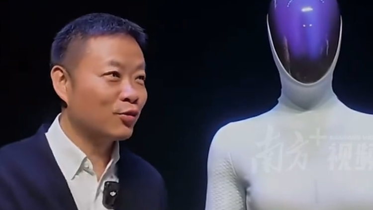 机器人里藏着真人？何小鹏发布一镜到底视频回应质疑