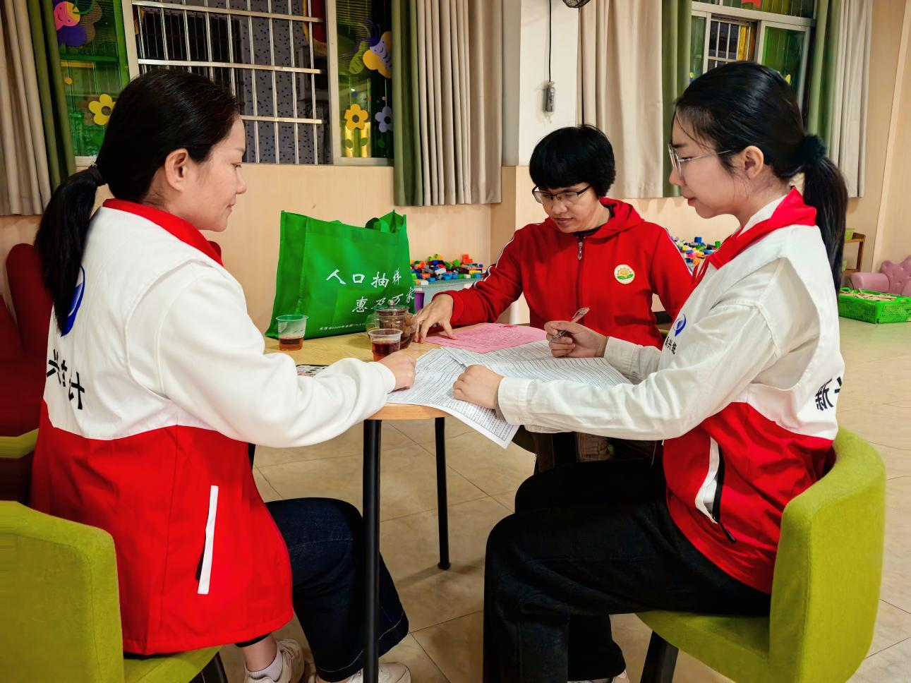 新兴县东成镇有序推进2025年全国1%人口抽样调查工作