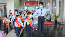 和妈妈做同事——我是小小“税务蓝” 和妈妈做同事——我是小小“税务蓝”