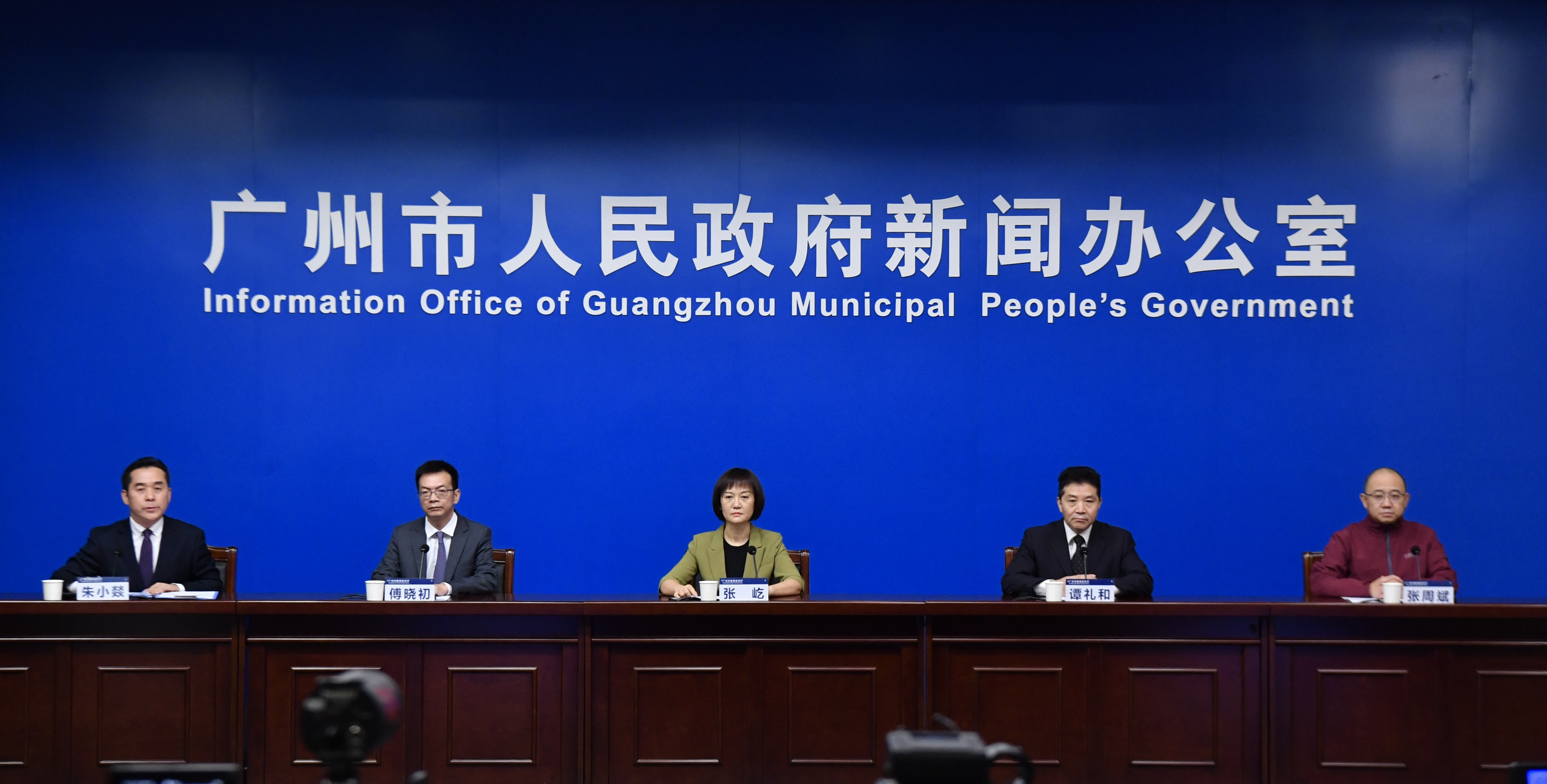 GZ+1935 COVID cases; Haizhu's control measures extended to Nov.11