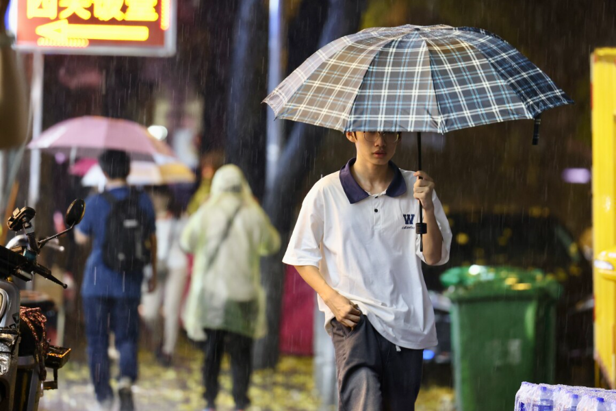 Continuous heavy rainfall is expected in Guangdong during Qingming Festival holiday