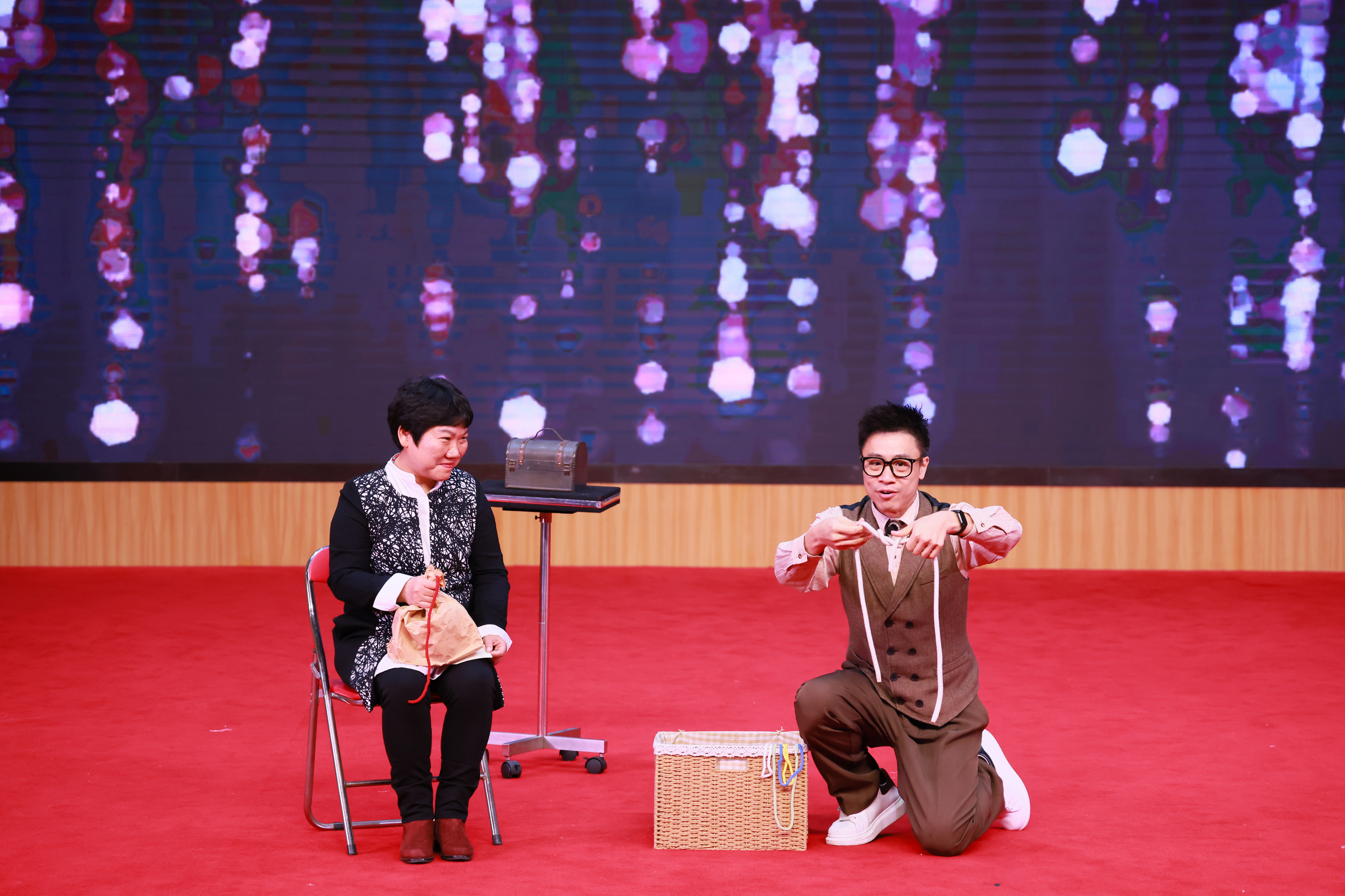 魔术《魔术盒子》