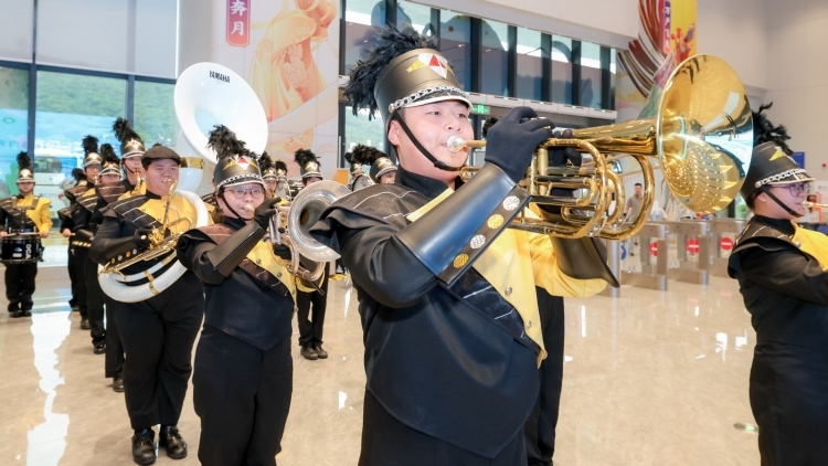 珠港青少年步操汇演在珠海举行