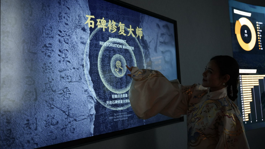 Shenzhen int cultural industries fair opens