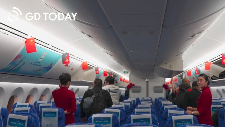 First regular commercial direct route bridges friendship between China and Papua New Guinea