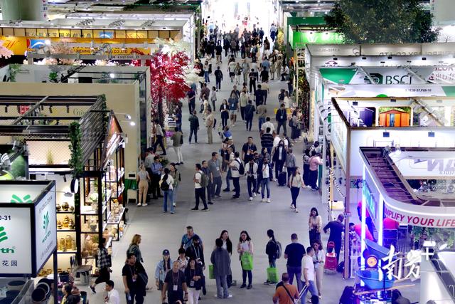 2nd phase of the 134th Canton Fair ended, attracting 157,200 overseas buyers