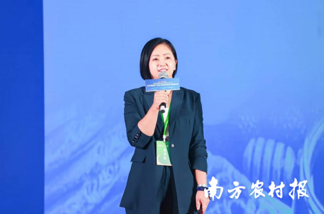 山东食安文化有限公司董事长杨立斌分享园区建设经验。