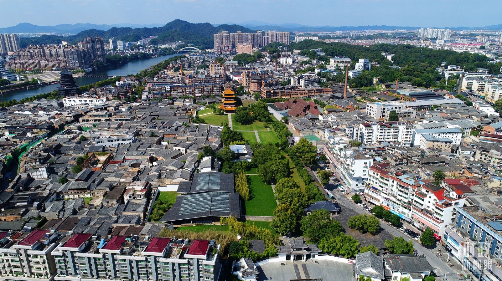 景德镇陶阳里历史文化街区俯瞰。（总台央视记者范凯拍摄）